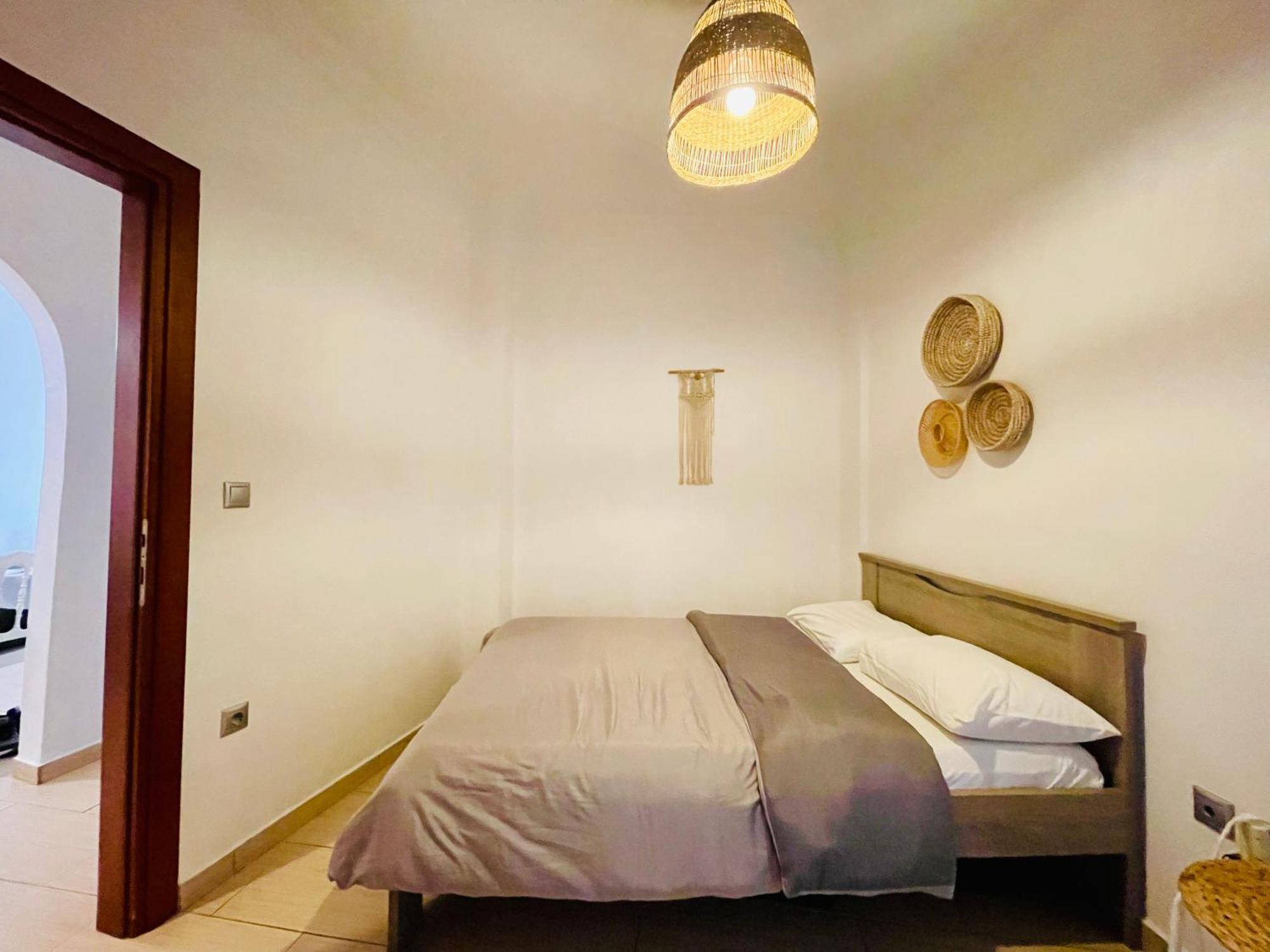 Traveler 85m2 Private Parking Next To Center * Selanik